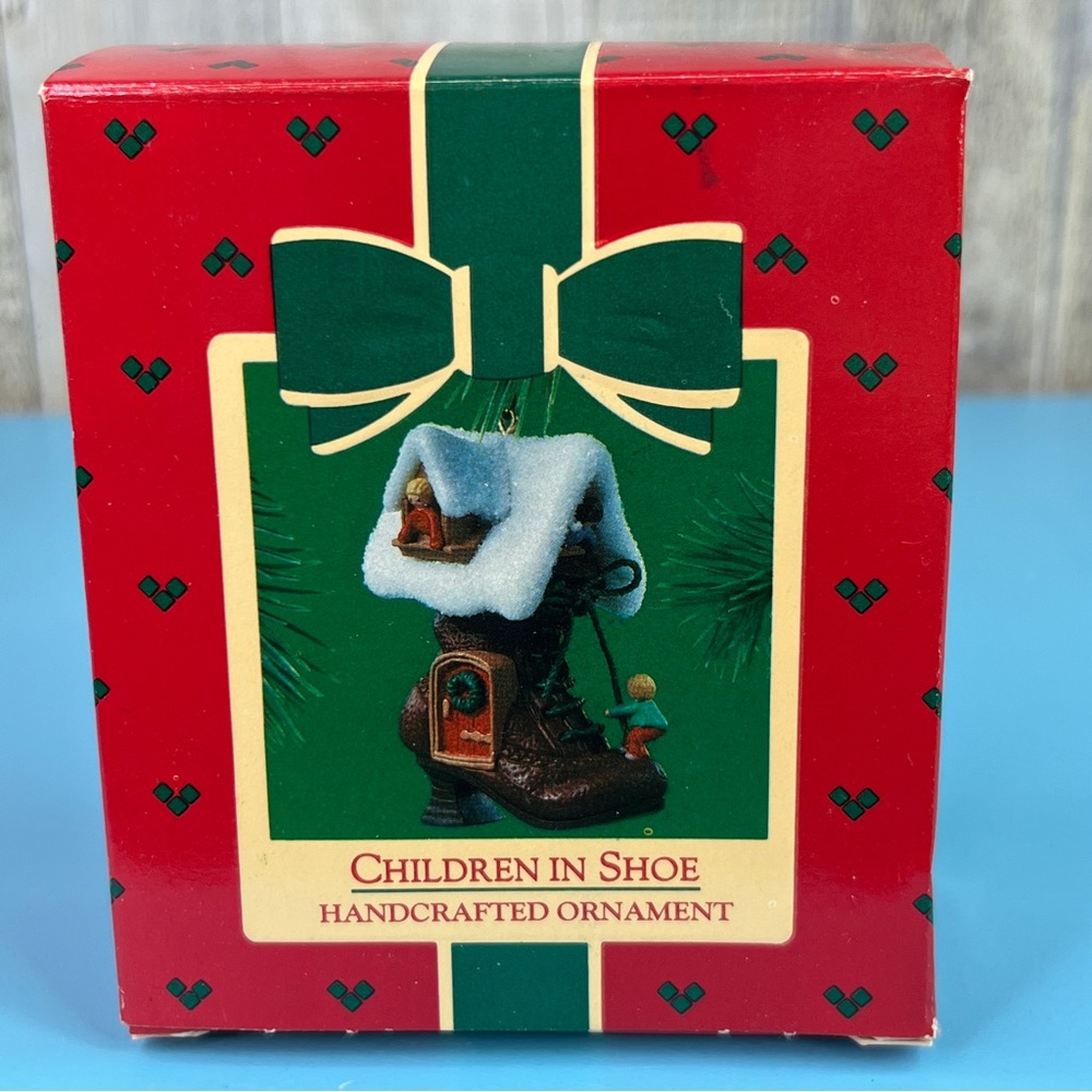 Hallmark Keepsake Ornament Children In Shoe Handcrafted Ornament 1985